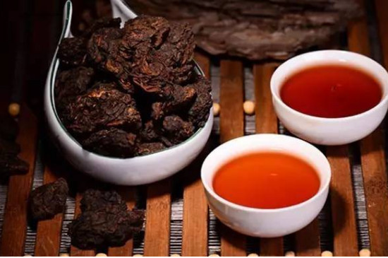 二十年普洱茶饼值多少钱，数万元甚至数十万一饼
