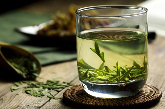 綠茶對身體有什麼好處，綠茶是不是什麼人都可以喝