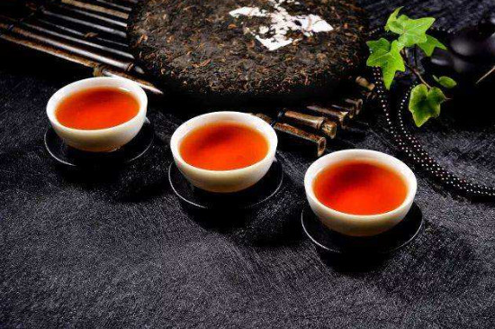 冬天一般喝什麼茶比較好，紅茶可暖胃/普洱茶可促消化