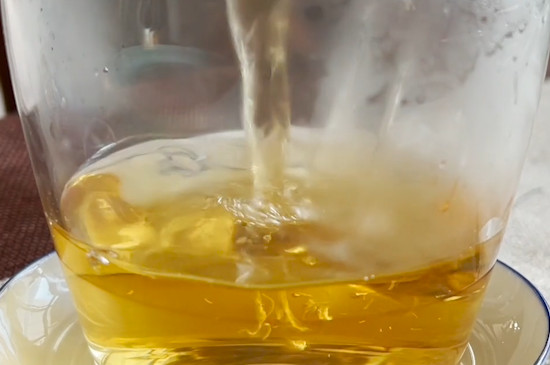滑竹樑子古樹茶口感特點