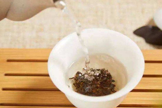 牛滚塘古树茶特点