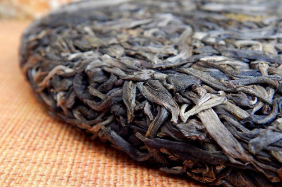 普洱茶散茶好还是茶饼好