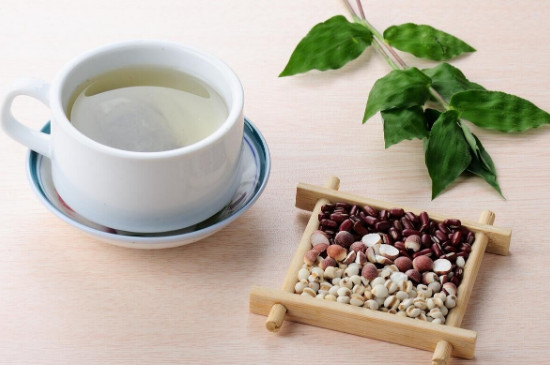 十種公認最刮油的茶，有黑茶/烏龍茶/檸檬茶等