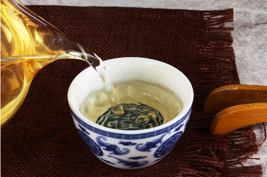 泡茶口訣一泡二泡三泡清