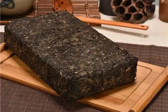 茯茶年份越久越好吗，茯茶年限越久越贵吗