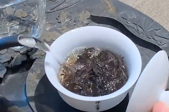 肉桂茶原料是什麼 正巖肉桂是什麼茶