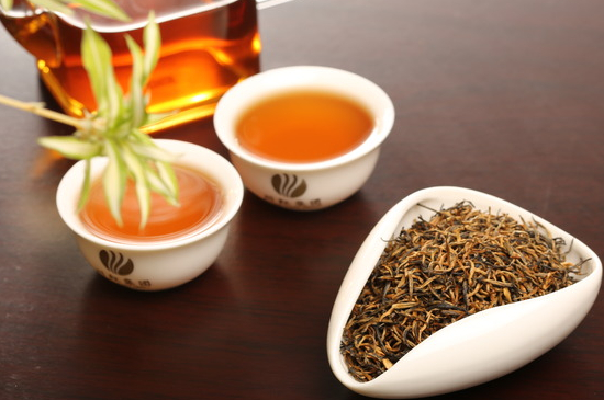 女性喝紅茶越來越老，女性喝紅茶容易衰老為什麼