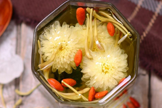 金銀花菊花茶可以天天喝嗎,金銀花菊花茶最好幾天喝一次