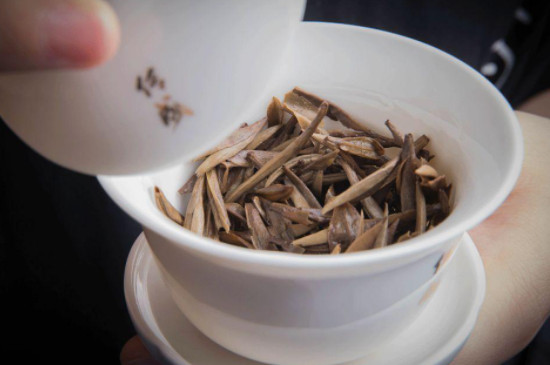 白茶怎么区分好坏