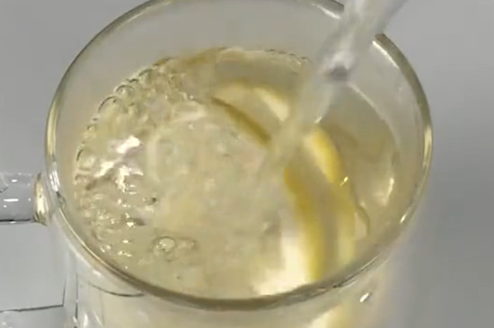 柠檬水用开水冲还是温水