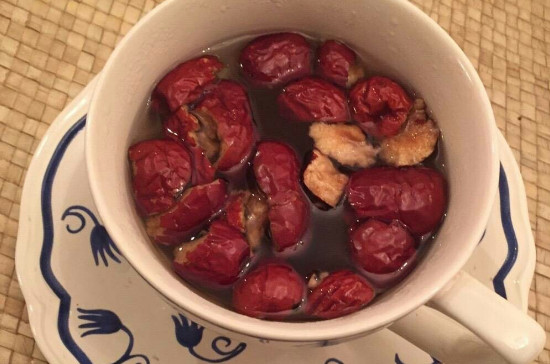 红枣姜茶可以天天喝吗