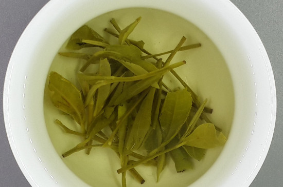 龍井偏黃好還是偏綠好