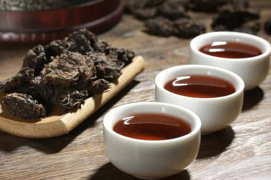 女性宮寒溼氣重喝什麼茶好，紅糖薑茶/桂花茶等
