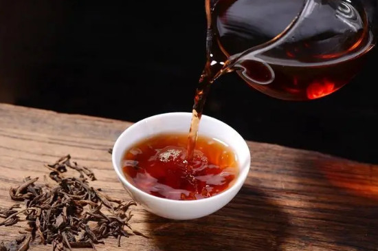 喝生普洱茶好還是熟普洱茶好