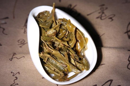放了10年的普洱茶饼值钱吗，了解10年普洱茶饼价位