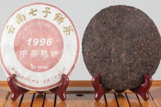 一般普洱茶饼价格，普洱生熟茶饼价格