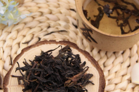 鋸朵仔跟鴨屎香哪個貴，鋸朵仔比較貴