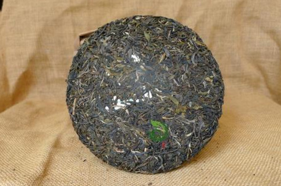 20年的普洱茶饼值多少钱，二十年普洱茶饼价格表