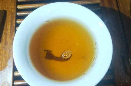 祁门红茶第一泡要倒掉吗