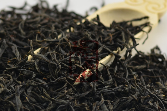 冬天飲綠茶好還是什麼茶好，紅茶（幫助人體溫養脾胃）
