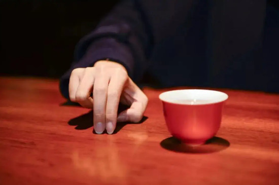 喝茶叩手礼三种手势图