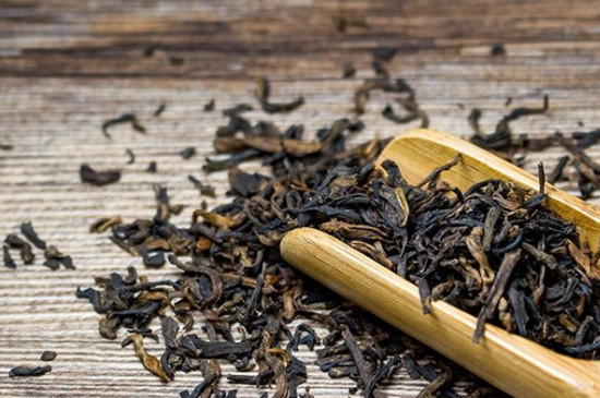 普洱茶喝生茶好还是熟茶好