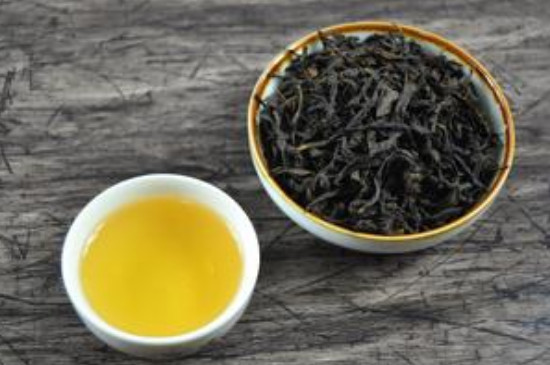 鸭屎香茶叶多少钱一斤，100～4000元左右一斤