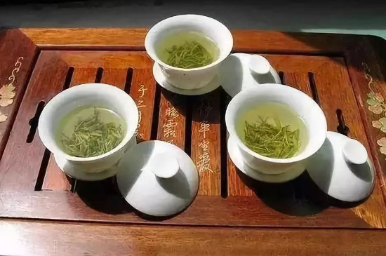 一百塊錢十盒的茶葉咋樣，屬於低端檔次