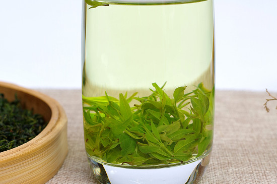 茶葉一泡就跟活的一樣，是哪種茶