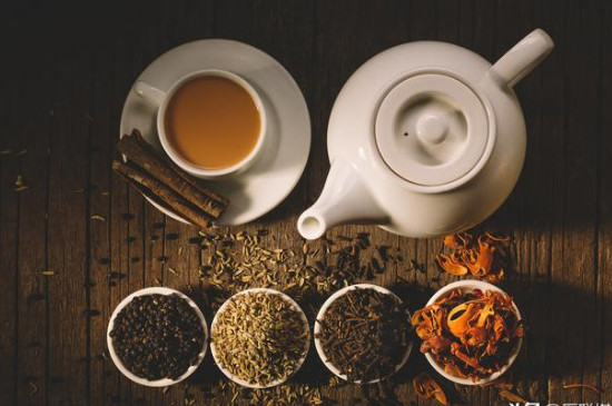 早上空腹喝茶一個月後，會損害身體健康