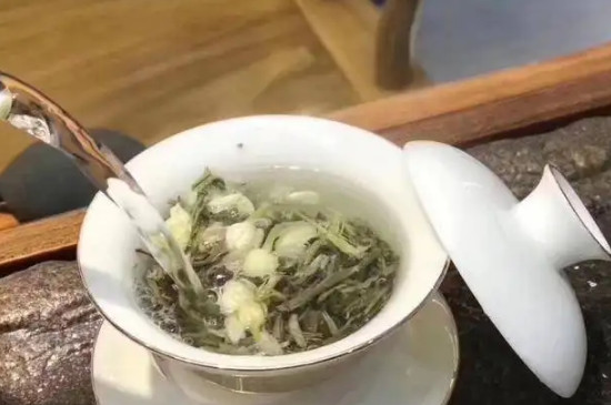 碧潭飄雪沖泡方法