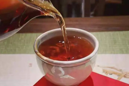 普洱茶锁喉多久后会消失