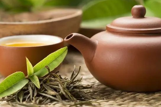 每天喝茶对身体有6种好处，一天当中三个喝茶最佳时间