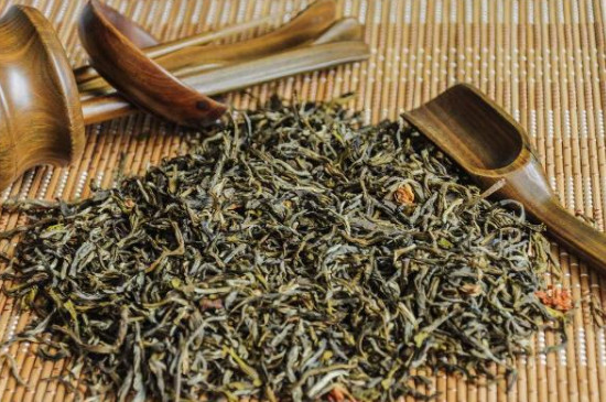 長期喝茶有什麼危害，誘發貧血/易便祕等危害