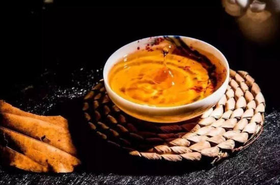 剛喝黑茶的五種反應，容易引起食慾不振