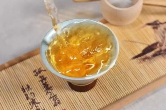 普洱茶锁喉是什么原因