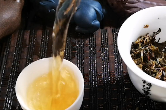 落水洞古樹茶特點
