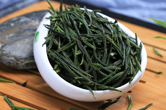 茶葉一年畝產大概多少斤，100～400斤左右