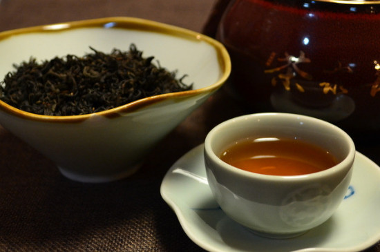 什么季节的红茶质量最好，几月份喝红茶好