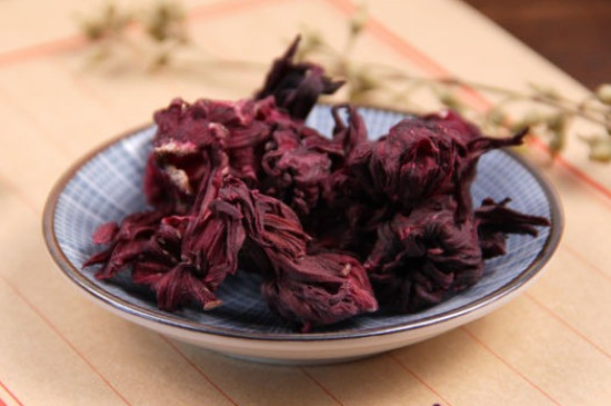 洛神花茶適合什麼人喝，減肥/便祕的人
