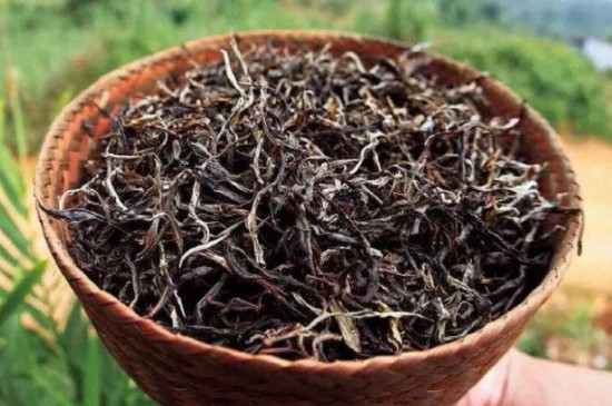 老曼峨普洱茶口感特点