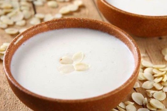 杏仁茶的做法