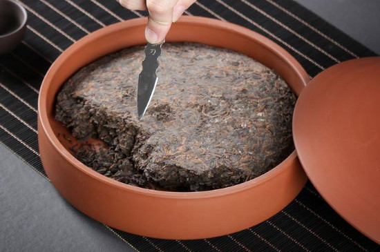紫砂罐储存普洱茶饼注意什么