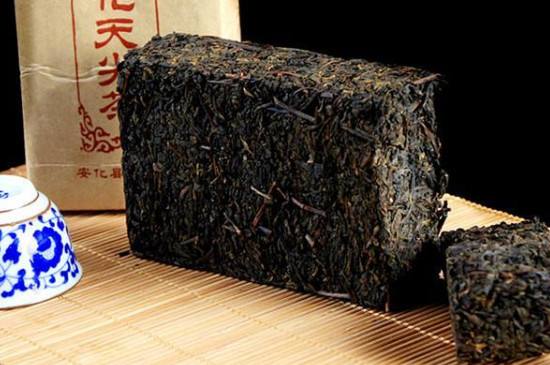 湖南黑茶安化价格表，安化黑茶价格80～1000元一斤左右