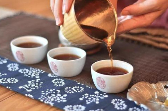 喝茶礼仪女人手势须知，盘点喝茶的礼仪手势