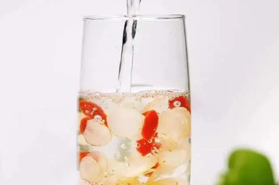 西洋参怎么泡水喝好