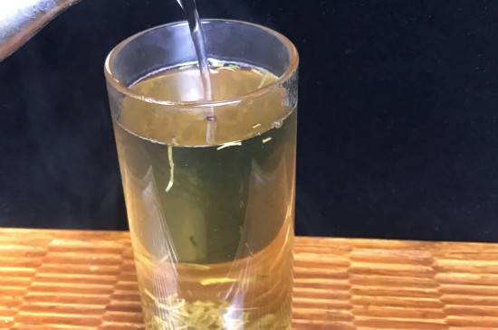 冲泡茉莉花茶的适宜水温是