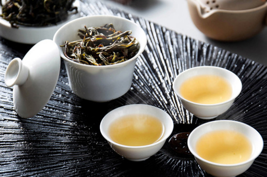 潮州特产鸭屎香茶叶多少钱，一斤100～700元左右