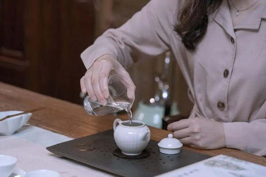 喝茉莉花茶用什么茶具最好