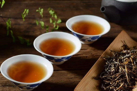云南普洱红茶多少钱一斤，在100～10000元左右一斤